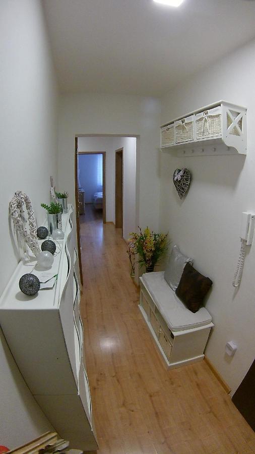 Apartman Barborka Apartamento Znojmo Exterior foto